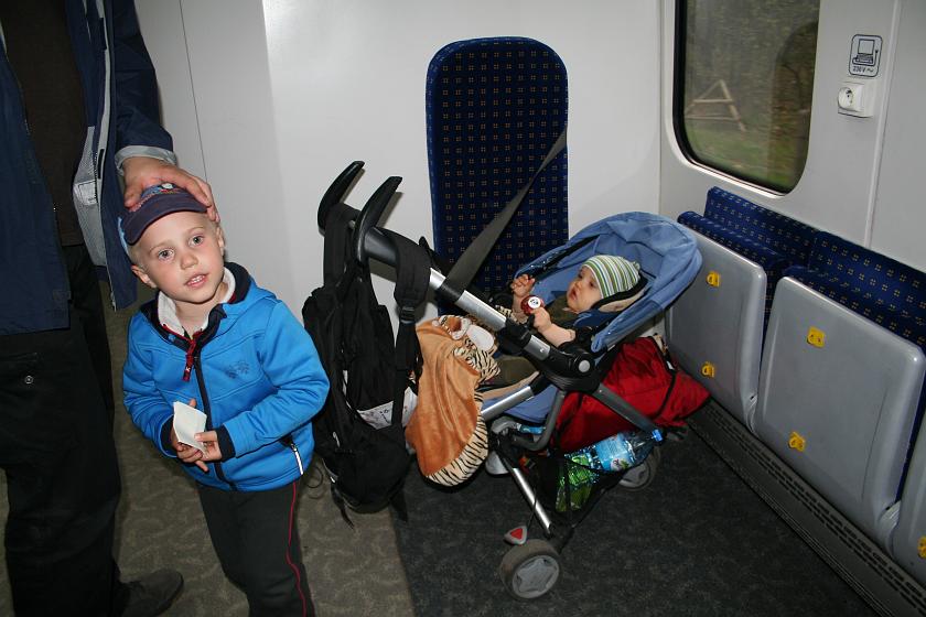 IMG_6587.JPG - Fopaki w szynobusie