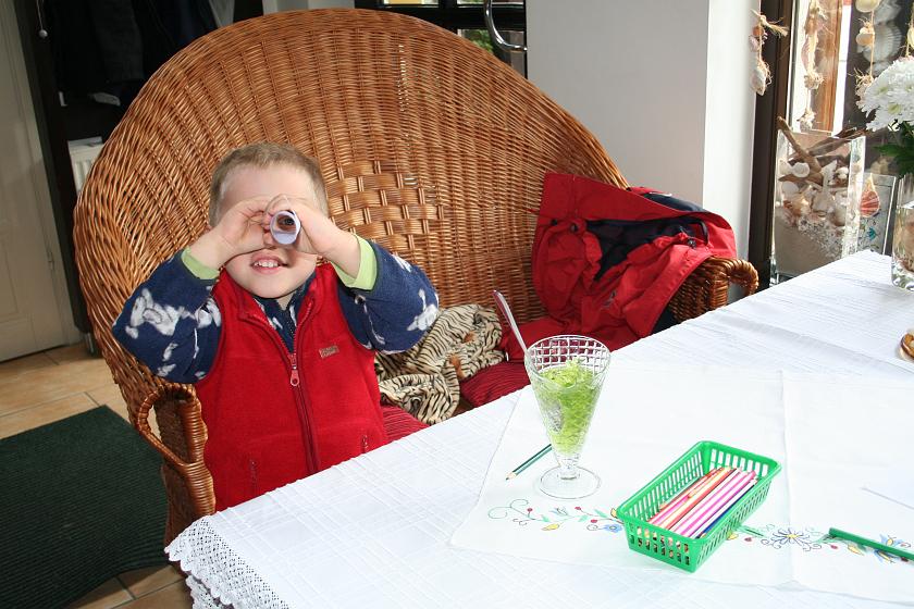 IMG_6618.JPG - Oko na fotografa, a na stole "gajajetka" :D