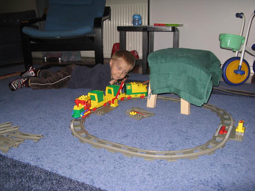 IMG_2140.JPG - Kolejka ze stan�w