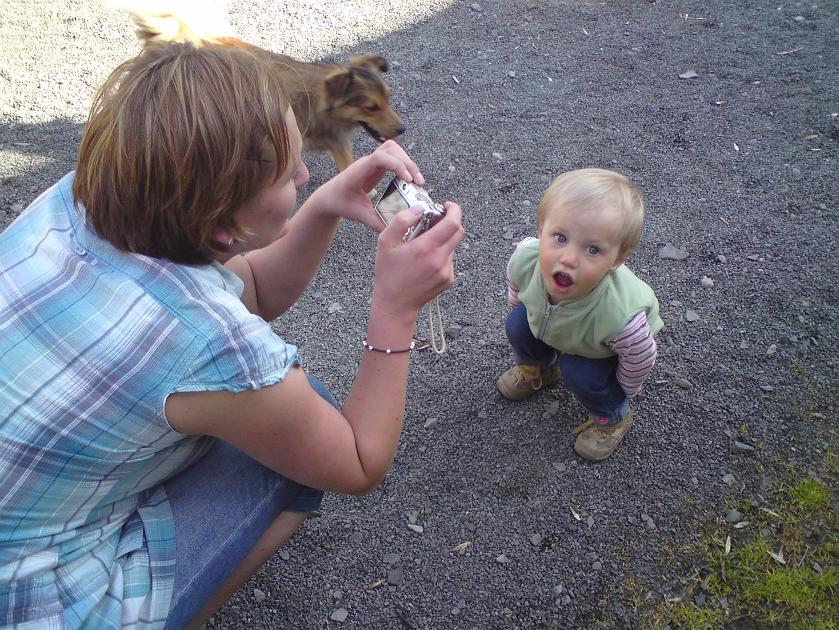 DSC00274.JPG - Wojtek pozuje do zdjęcia