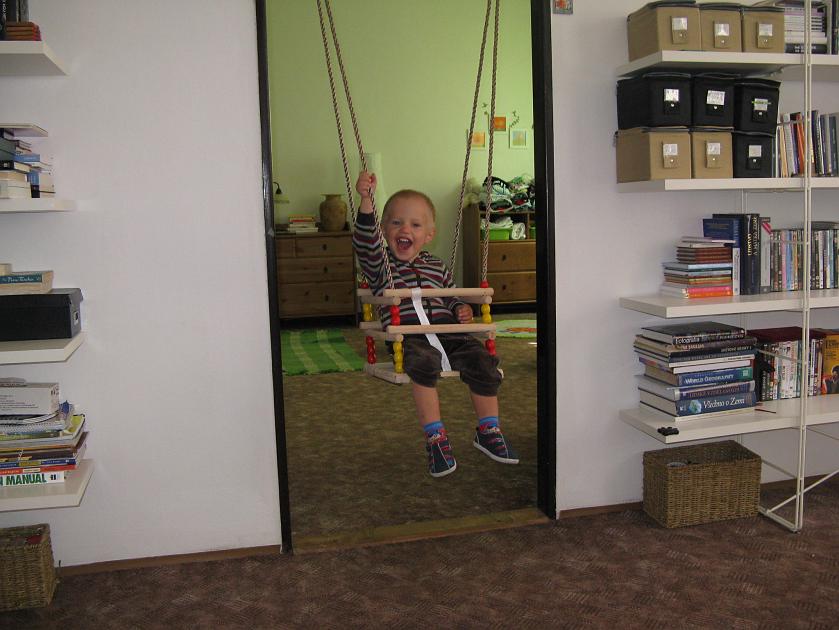 IMG_0411.JPG - Wojtek korzysta z hu�tawki Honzika