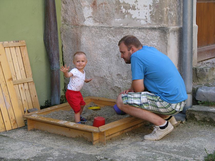 IMG_0423.JPG - V hospode u Maleho Vitka . . .