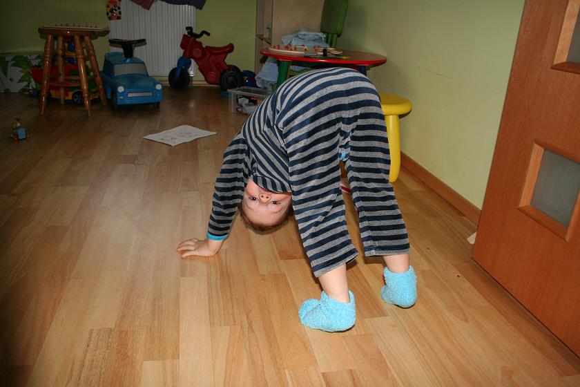 IMG_5355.JPG - Zaraz idę spać, ale wcześniej jeszcze stanę na głowie!