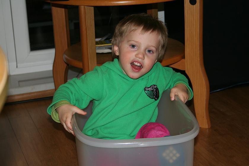 IMG_5725.JPG - Ujeżdżanie pudła - świetna zabawa!