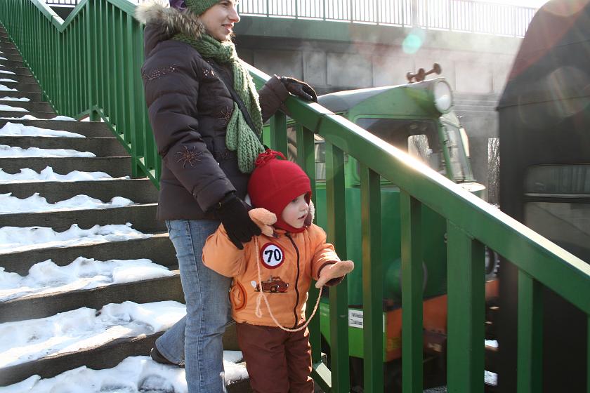 IMG_7547.JPG - Niestety, tym razem zamiast parowozu był diesel . . .