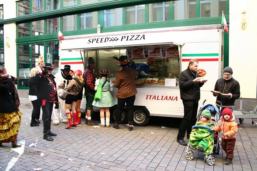 IMG_8482.JPG - Szybka pizza w Koblencji