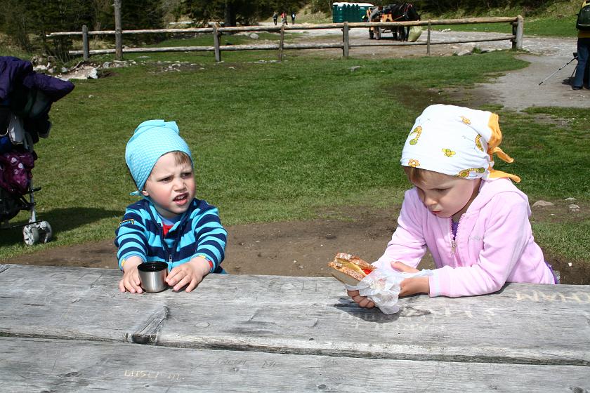 IMG_9335.JPG - Przystanek na kanapkę