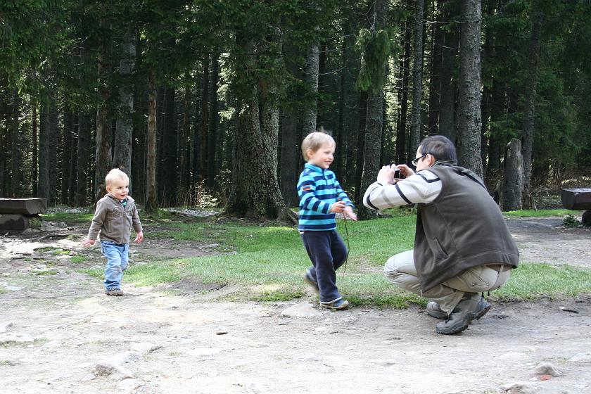 IMG_9445.JPG - Z aparatem wśród dzieci