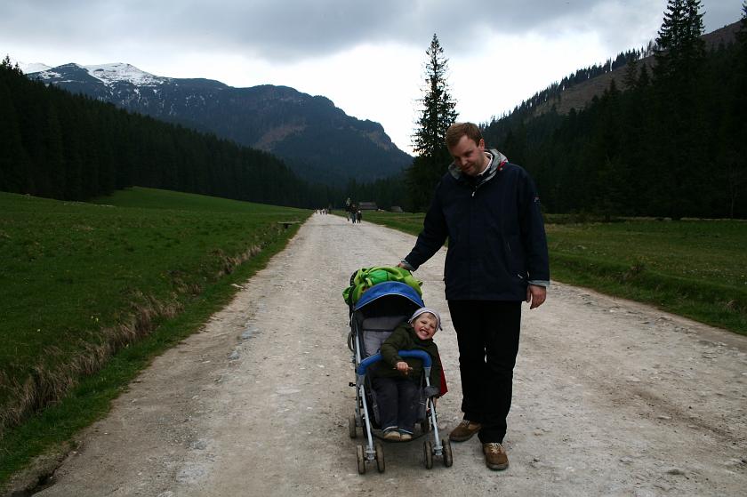 IMG_9524.JPG - Wojtek w wózku