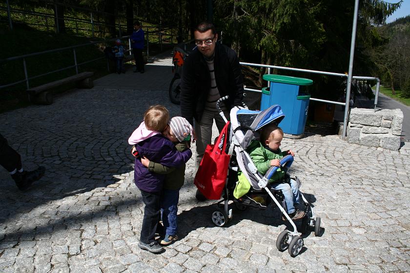 IMG_9692.JPG - Dzieciaki się żegnają