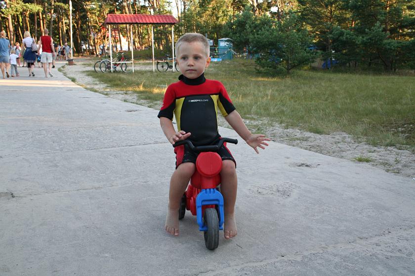 IMG_1922.JPG - Mały motórzysta