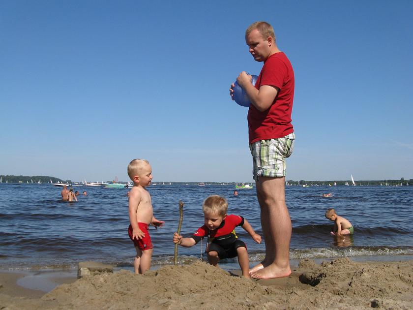 IMG_2832.JPG - Kolega przyszedł się pobawić