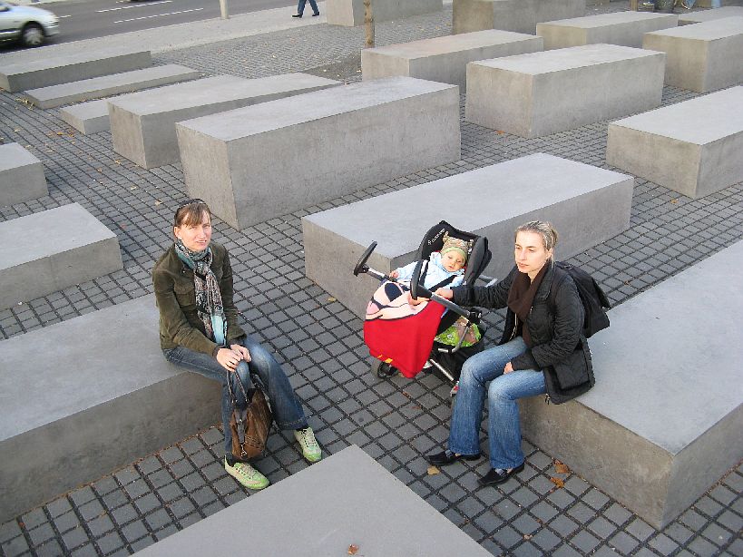 IMG_5701.jpg - Pomnik ku czci pomordowanych Żydów w Berlinie